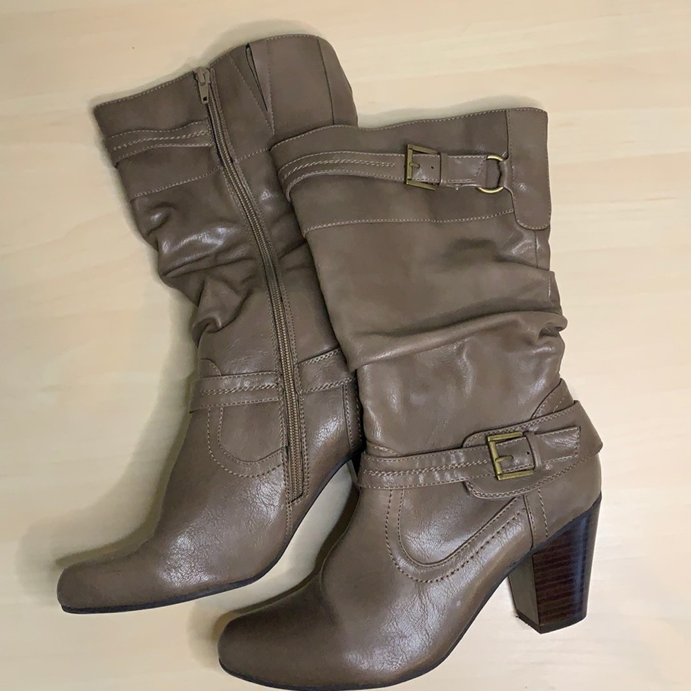White Mountain Tall Boots Sz 9.5